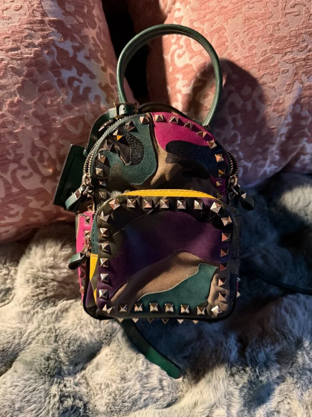 𝕍𝕒𝕝𝕖𝕟𝕥𝕚𝕟𝕠 𝔾𝕒𝕣𝕒𝕧𝕒𝕟𝕚 ℝ𝕠𝕔𝕜𝕤𝕥𝕦𝕕 𝕓𝕒𝕔𝕜𝕡𝕒𝕔𝕜